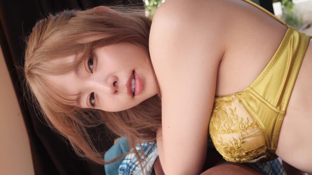 吉野七宝実Fカップの美バスト抜群のスレンダーボディ大胆セクシー披露