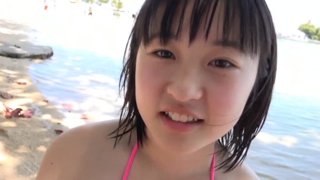 【みずのそら】大人気ジュニアアイドル久しぶりの水着姿を披露