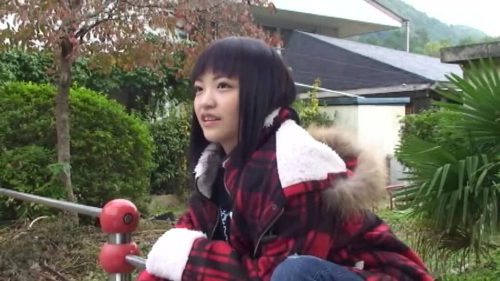 【あやな】ぷりぷりたまごvol.29いもうとたちの可愛い水着グラビア