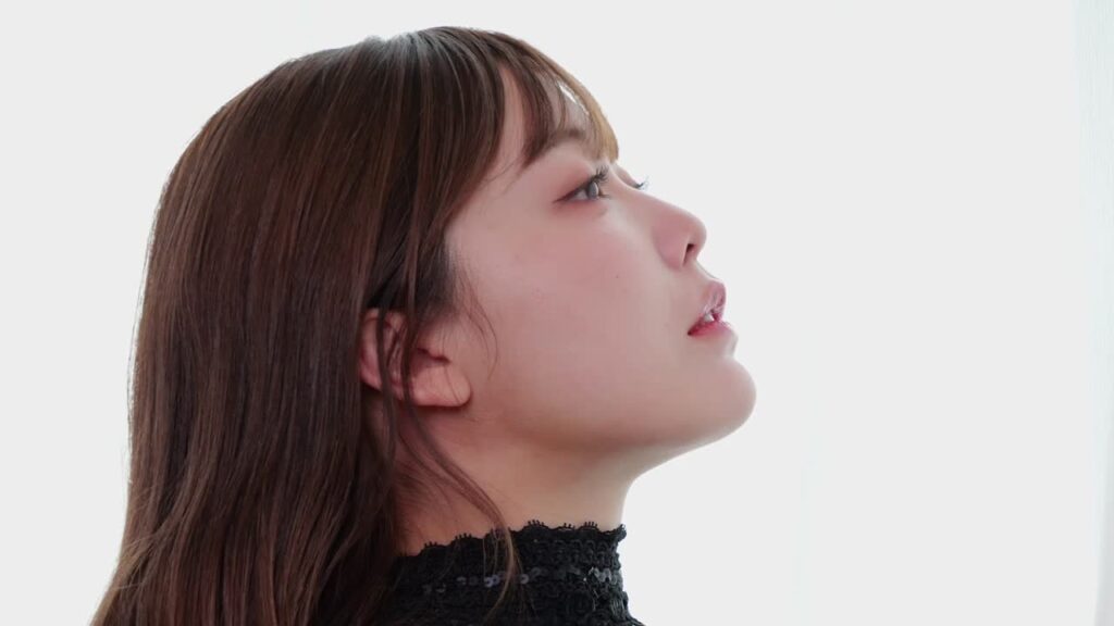 【塩見きら】津田塾大学数学科卒のアイドルFcupバストの美ボディ